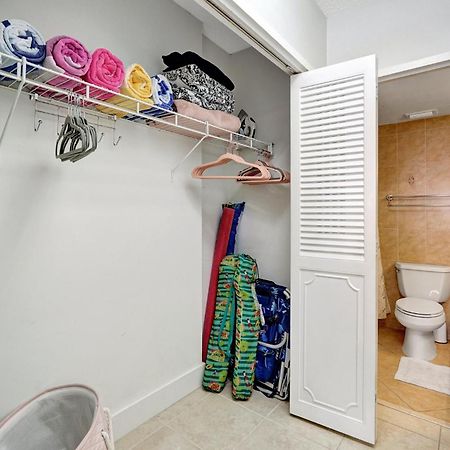 Flip Flop Paradise In Hollywood Florida Extérieur photo