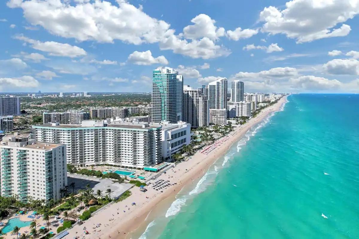 Flip Flop Paradise In Hollywood Florida Extérieur photo