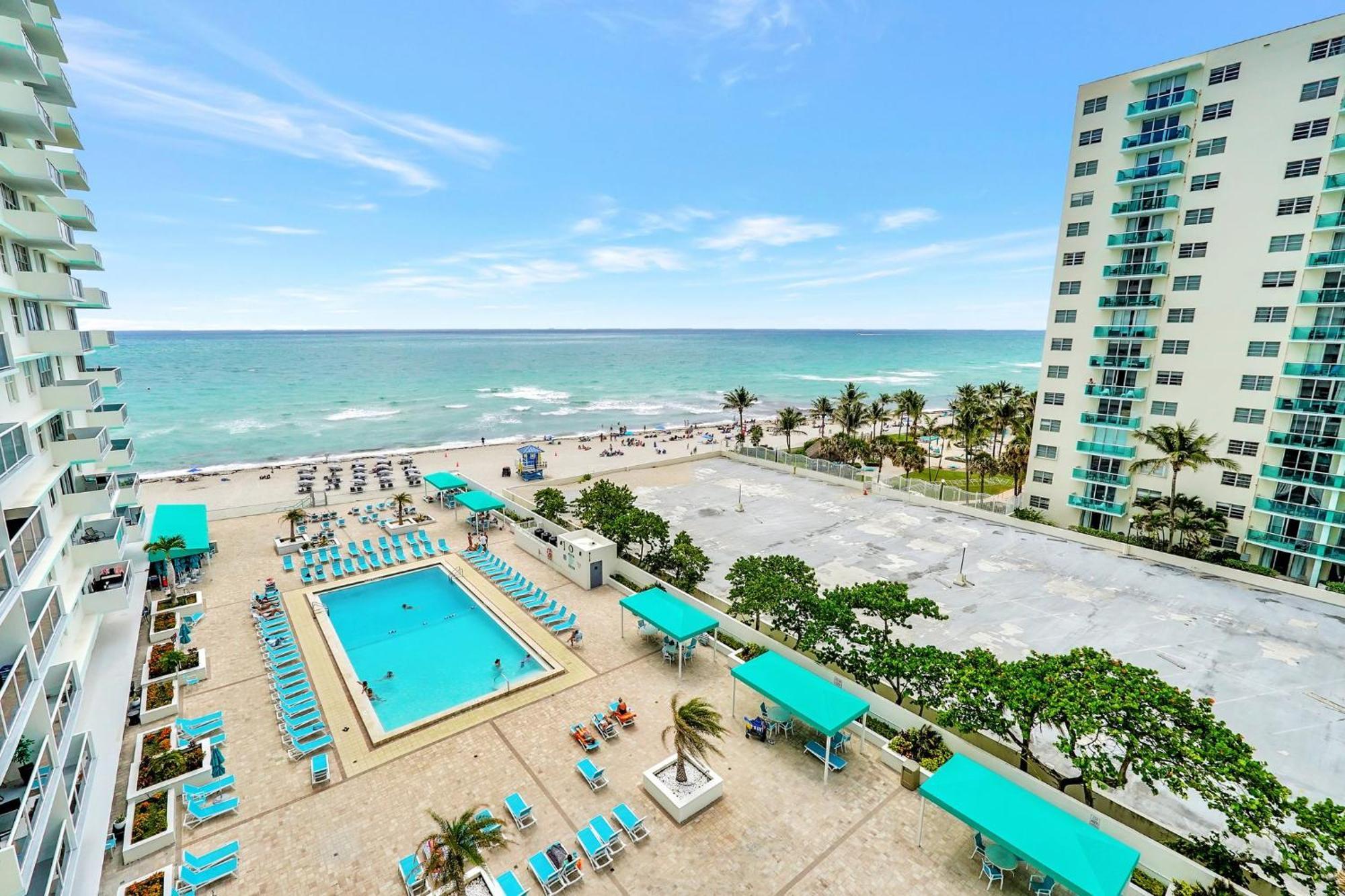 Flip Flop Paradise In Hollywood Florida Extérieur photo